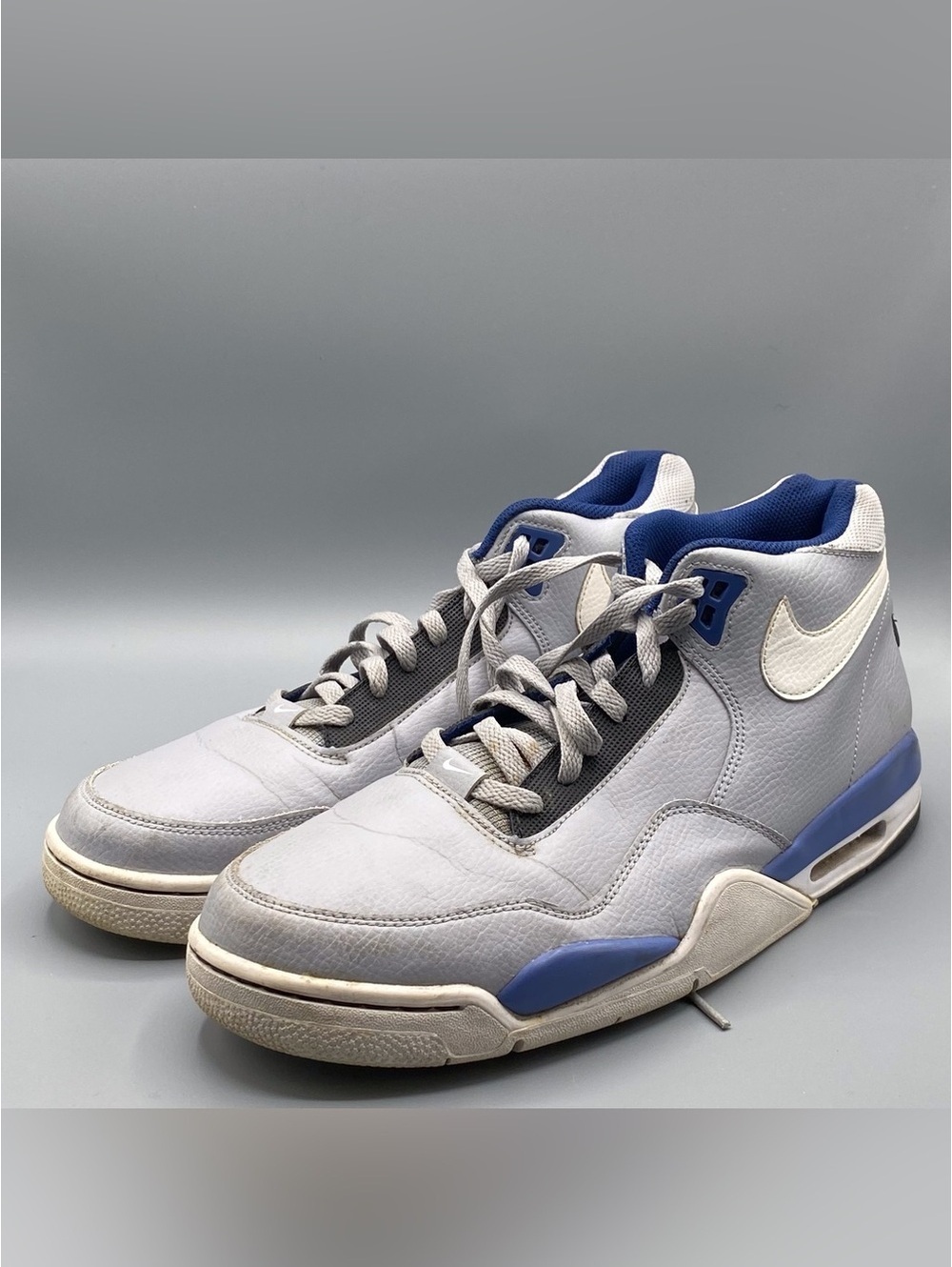 Nike Men's Gray and Navy Sneakers